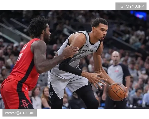 马刺主场强势力克火箭全面终结对手五连胜凸显球队复苏势头明显了