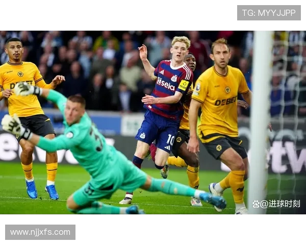 西蒙斯6500万转会热刺表现失常英超9场无进球惨遭北伦敦德比完败